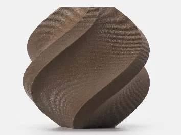 Модель витой вазы, напечатанная матовым коричневым филаментом PLA Wood